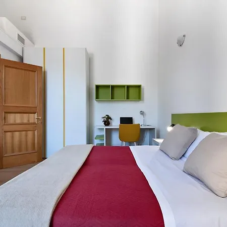 De Franchis - Smart Apartahotel *