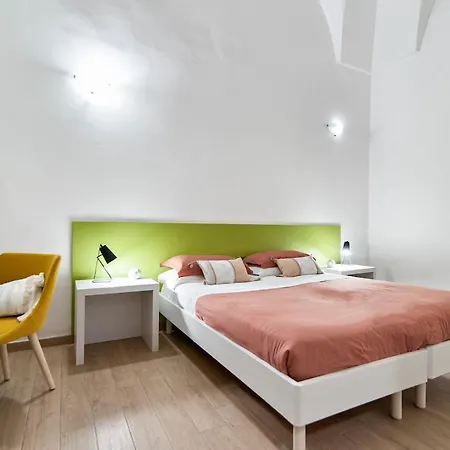 De Franchis - Smart Apartahotel